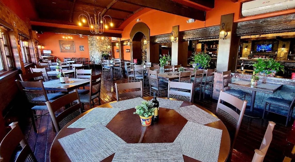 KJ Karnes en su Jugo sucursal Blvd Aguacaliente