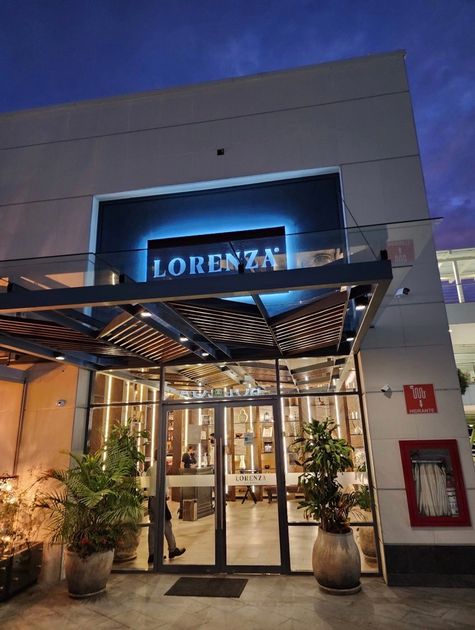 Lorenza Restaurant